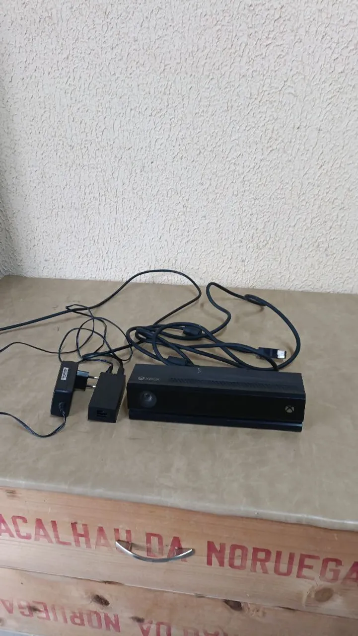 Kinect Xbox One + Adaptador pra Xbox One S