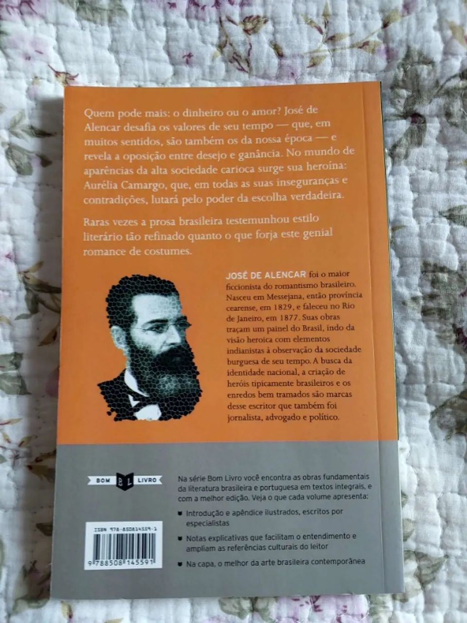 Livro e quadrinho - Senhora - Foto 2