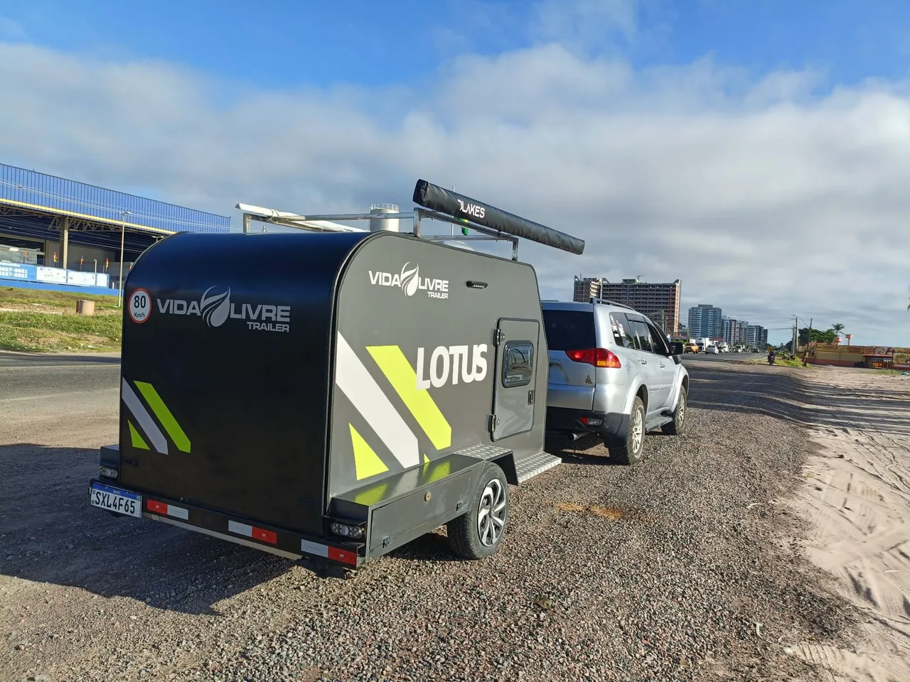 Mini trailer novissimo e completo.