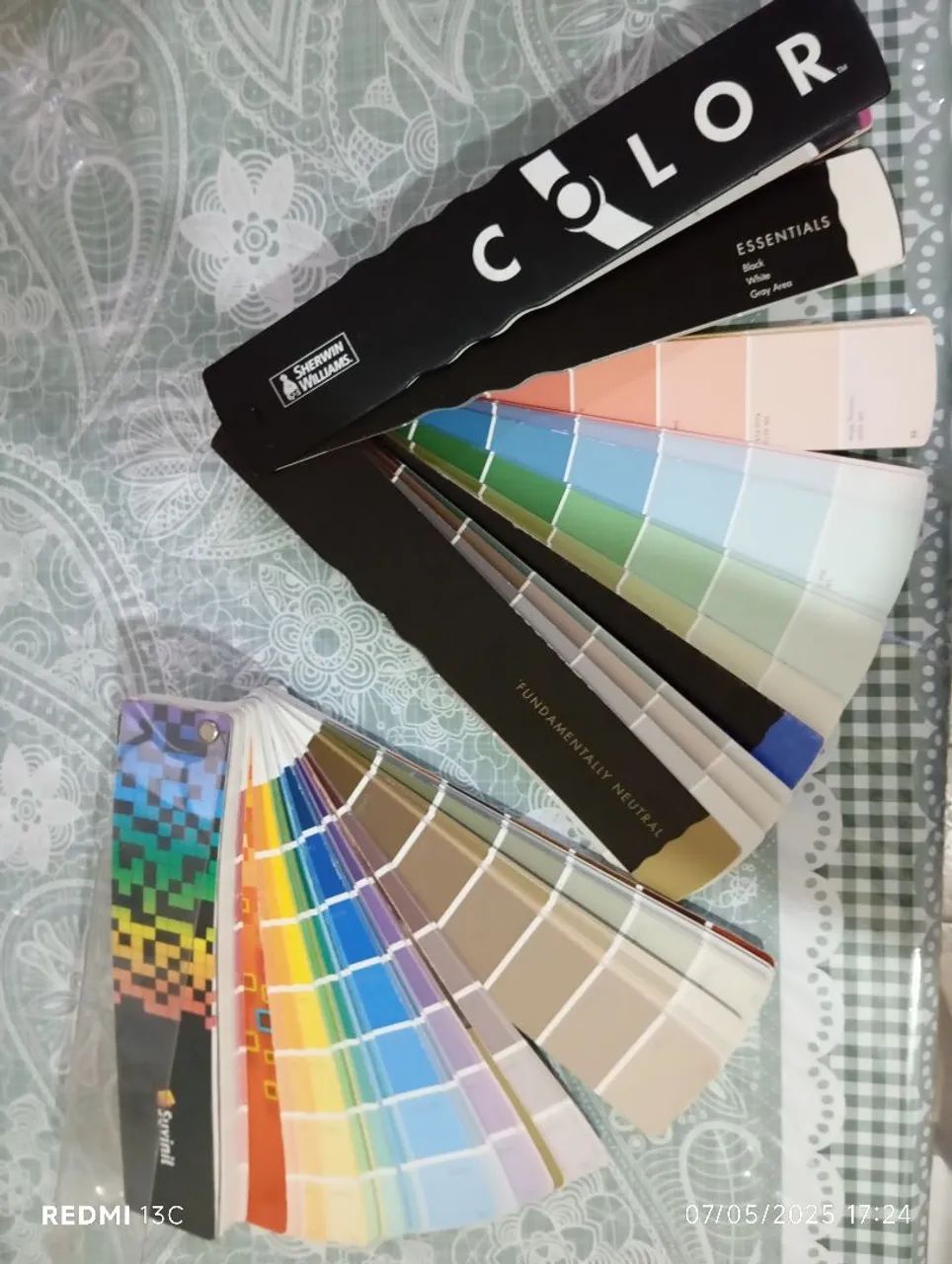 Catálogo cores ou mostruário tinta Sherwin Williams e Suvinil  - Foto 5