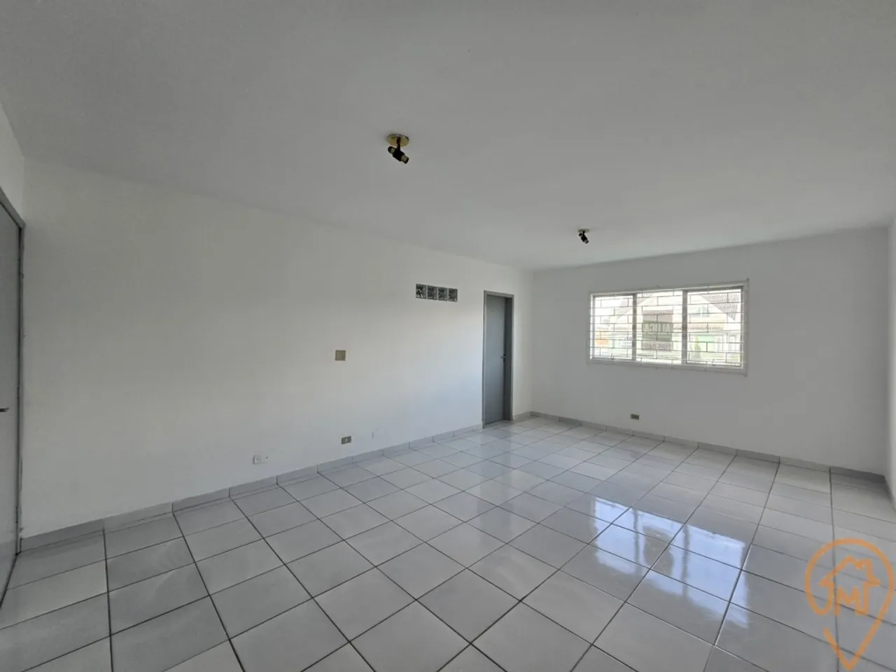 Apartamento com 3 quartos para alugar por R$ 2390.00, 120.00 m2 - BOQUEIRAO - CURITIBA/PR