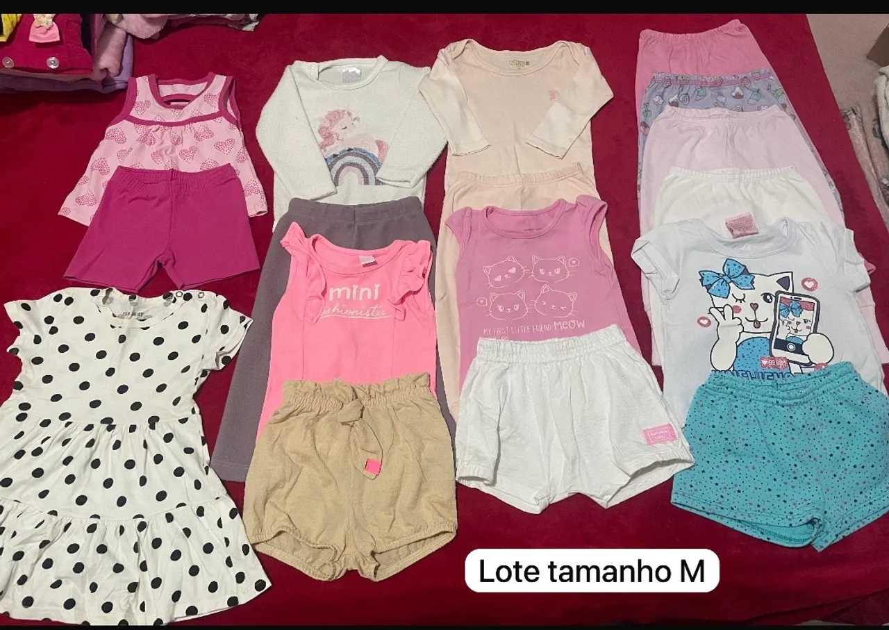 Lote de Roupas Infantis Tamanho M
