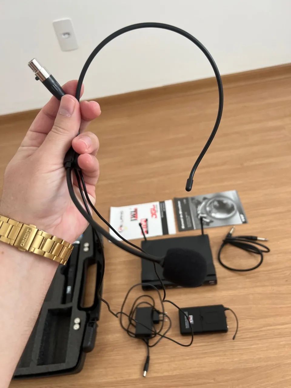 Microfone Sem Fio Headset e de Mão Profissional