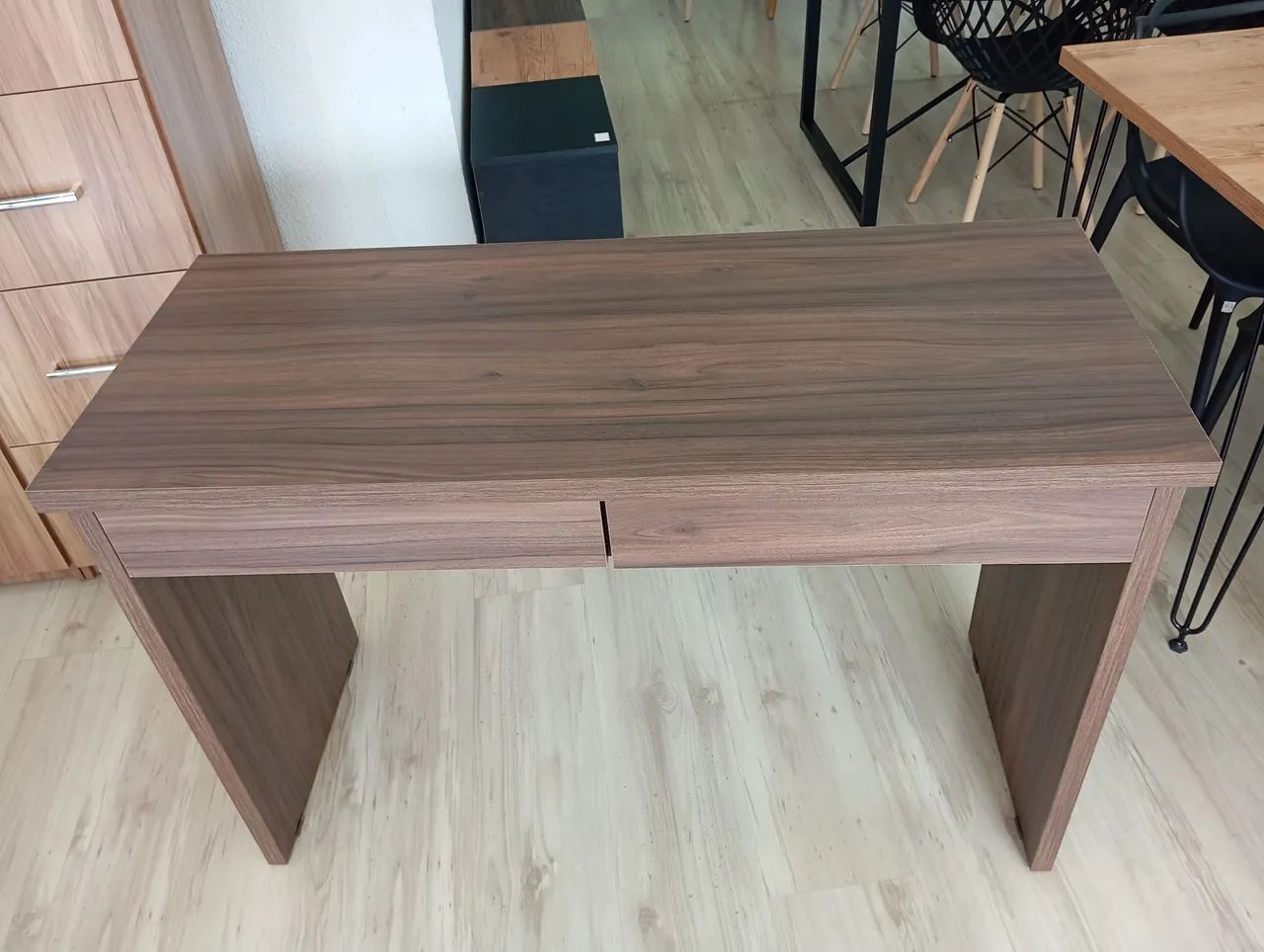 Escrivaninha de Madeira com 2 Gavetas - Foto 2