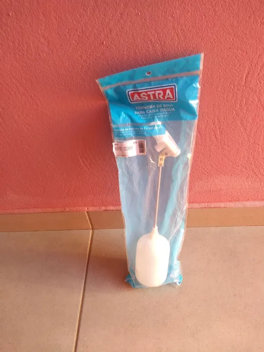 Torneira de bóia para caixa d'água.