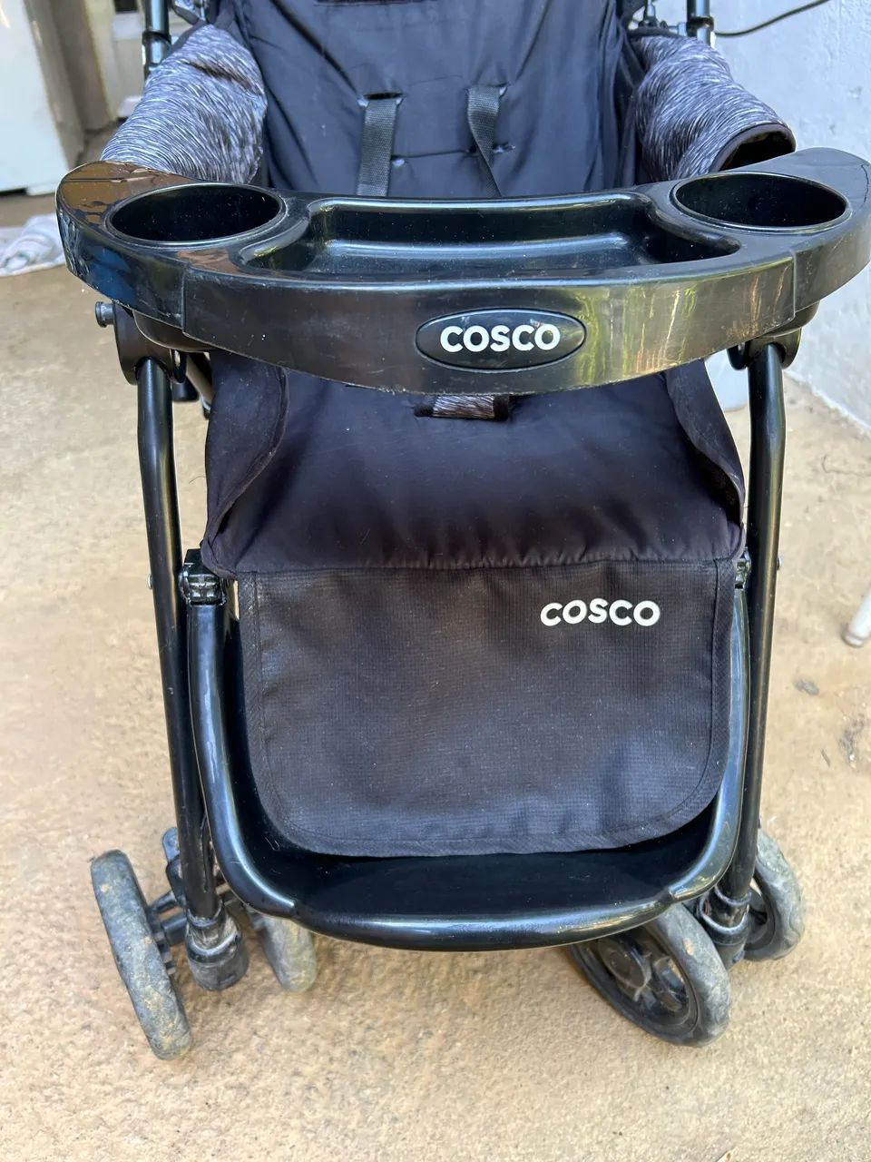 Carrinho de bebê COSCO