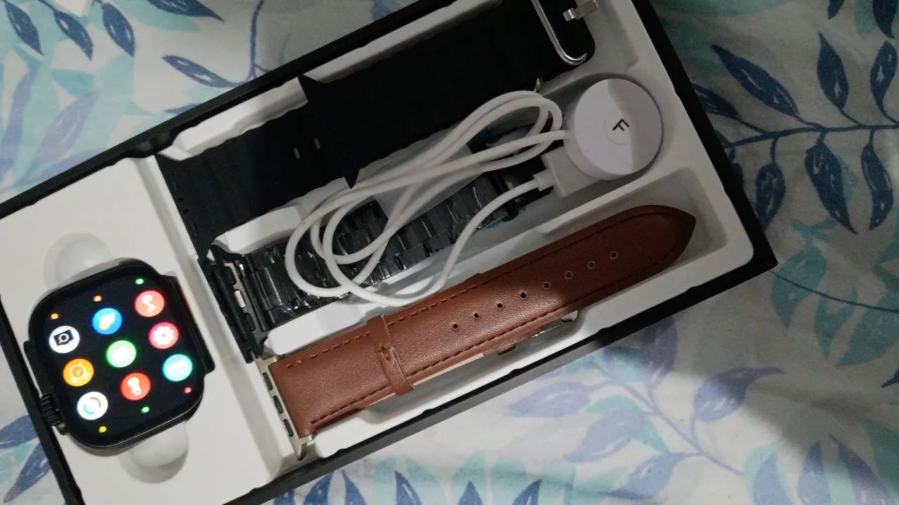 Smartwatch Novo com Pulseiras Extras - Foto 3