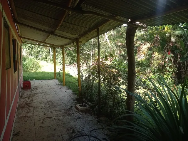 Lindo Sítio na Divisa de Salvador/Simões Filho 2 Quartos, área 1.000m², árvores frutíferas