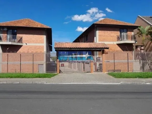Sobrado com 3 quartos à venda por R$ 615000.00, 108.00 m2 - CAPAO RASO - CURITIBA/PR