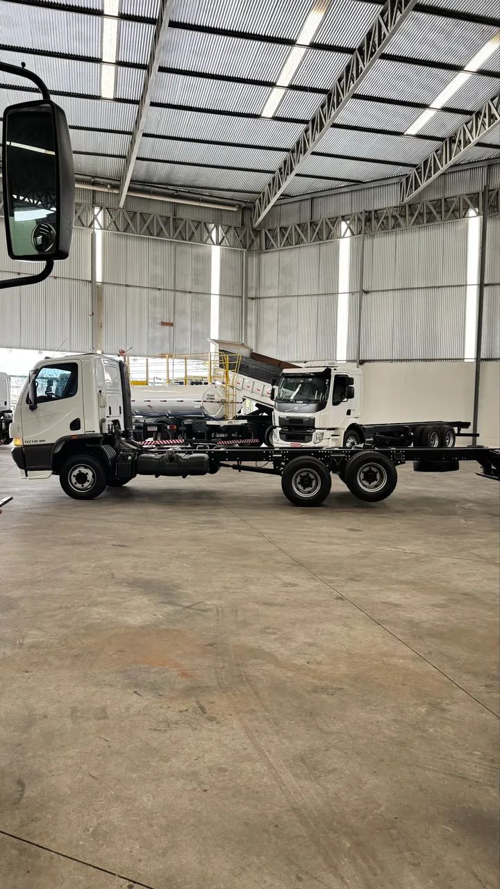 MB accelo 1016 truck 2014 impecável  - Foto 10