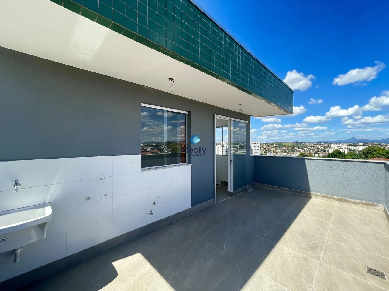 COBERTURA CANDELÁRIA I 3 QUARTOS (1 SUÍTE) | 2 BANHEIROS I ELEVADOR I 1 VAGA
