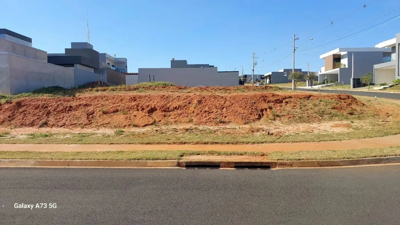 Terreno Condomínio em Bauru