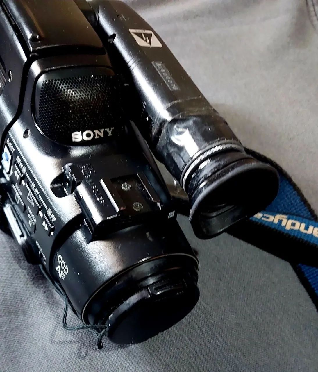 Filmadora Sony Video 8 Handycam  com defeito  - Foto 4