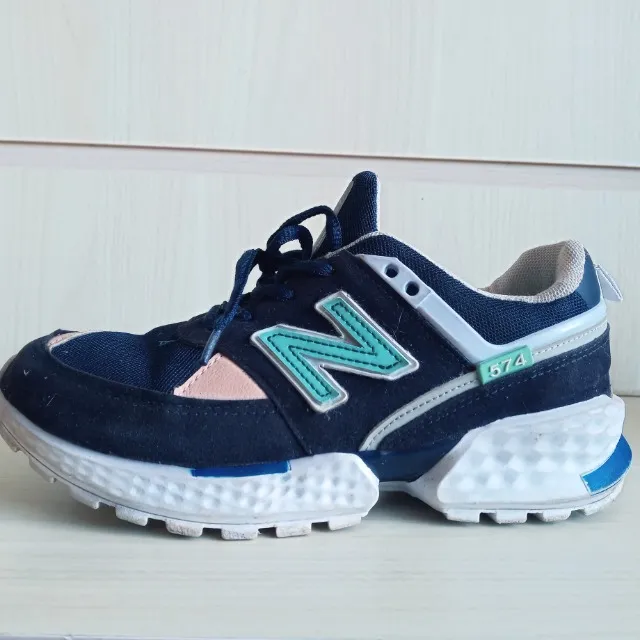 Tênis New Balance 574 Original número 36 Peça única modelo 574 version 2.0 . Preço uni