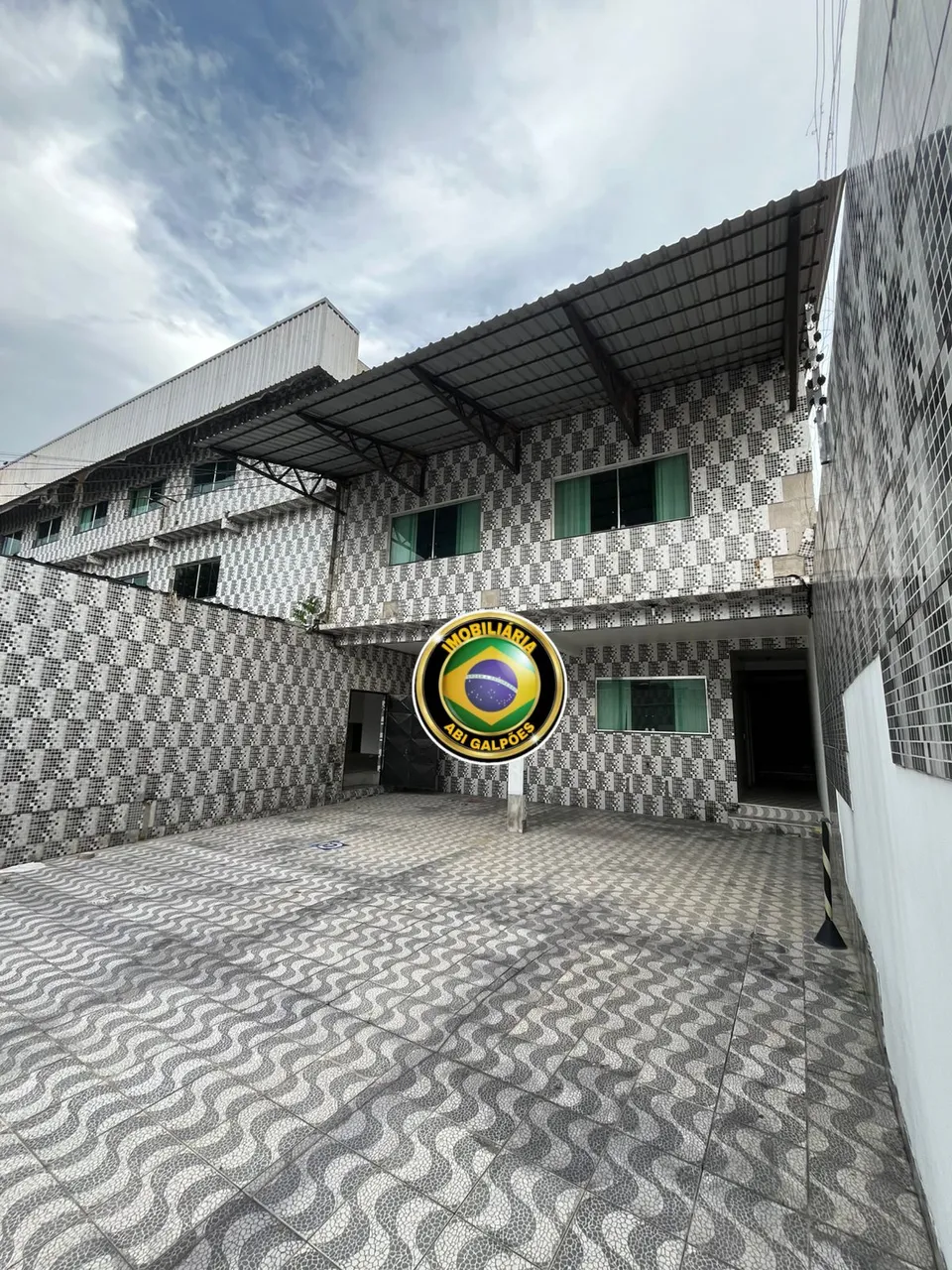 Prédio comercial disponível para venda com 900m2 no Zumbi dos Palmares - Manaus - AM