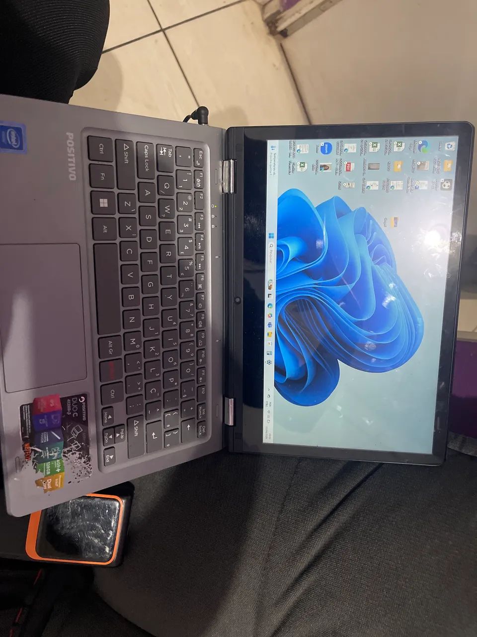 Vendo Notebook 2 em 1 Positivo Duo C4128B-3 - Foto 2