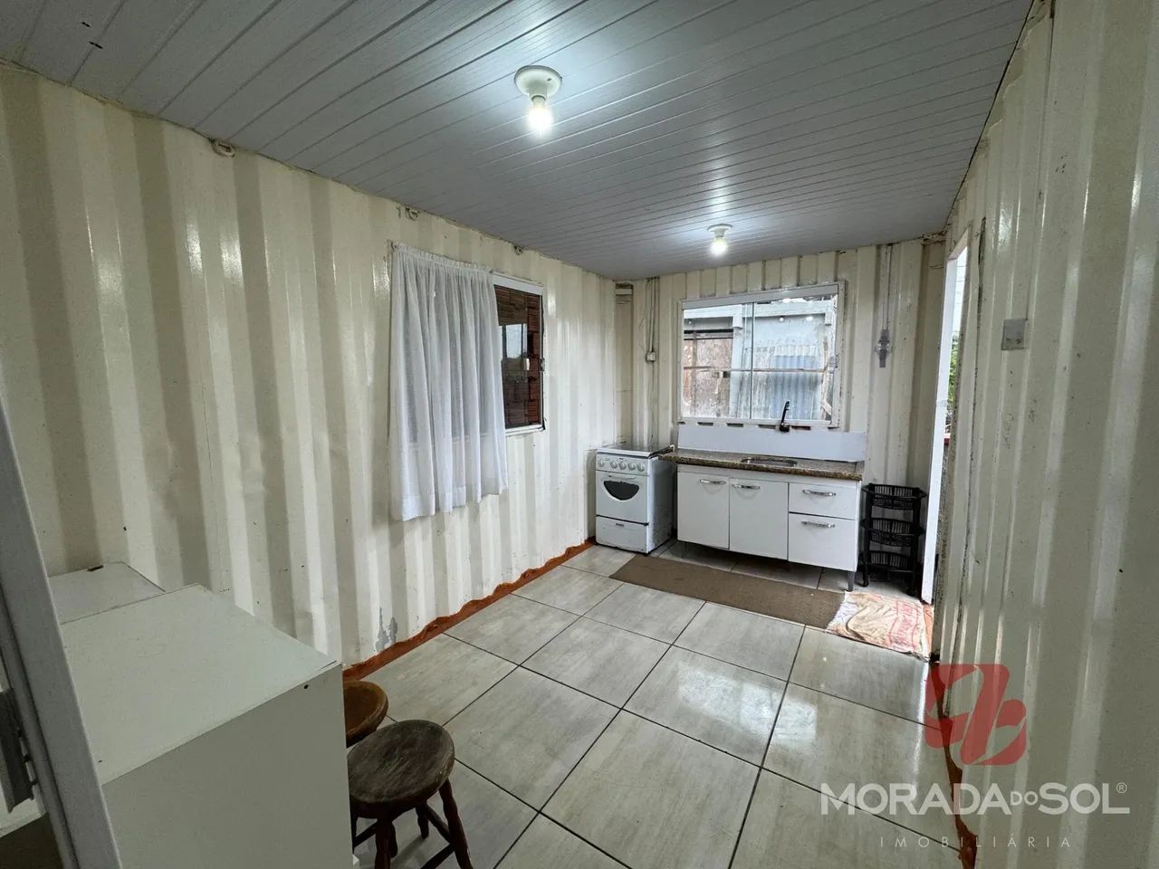 Kitnet Container para Alugar em Morretes, Itapema | 20 m²