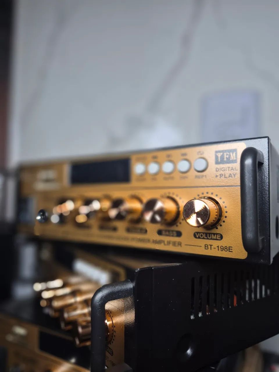 AMPLIFICADOR DE SOM RECEIVER 2X300W - Foto 3