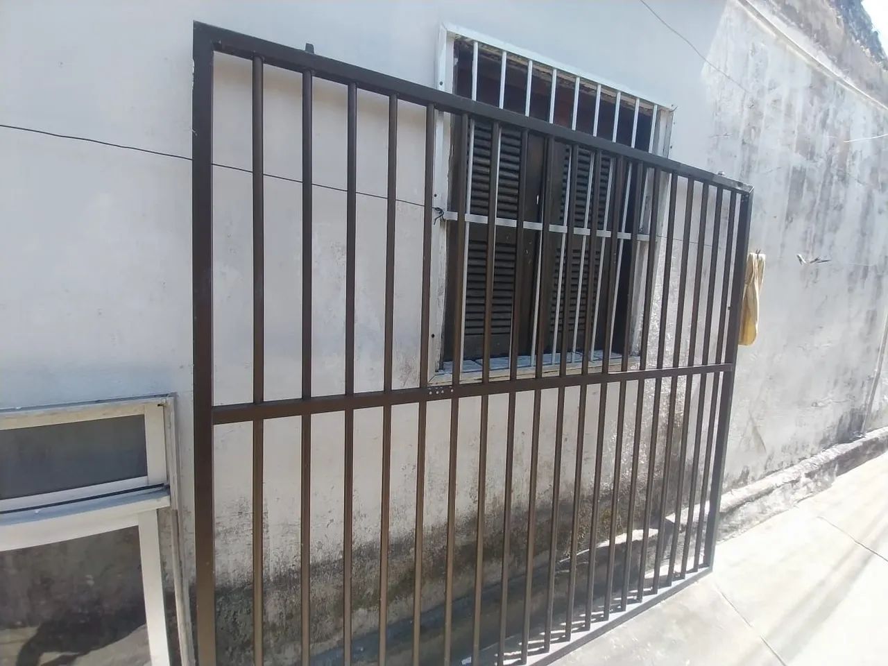 Portão  e janela de alumínio 