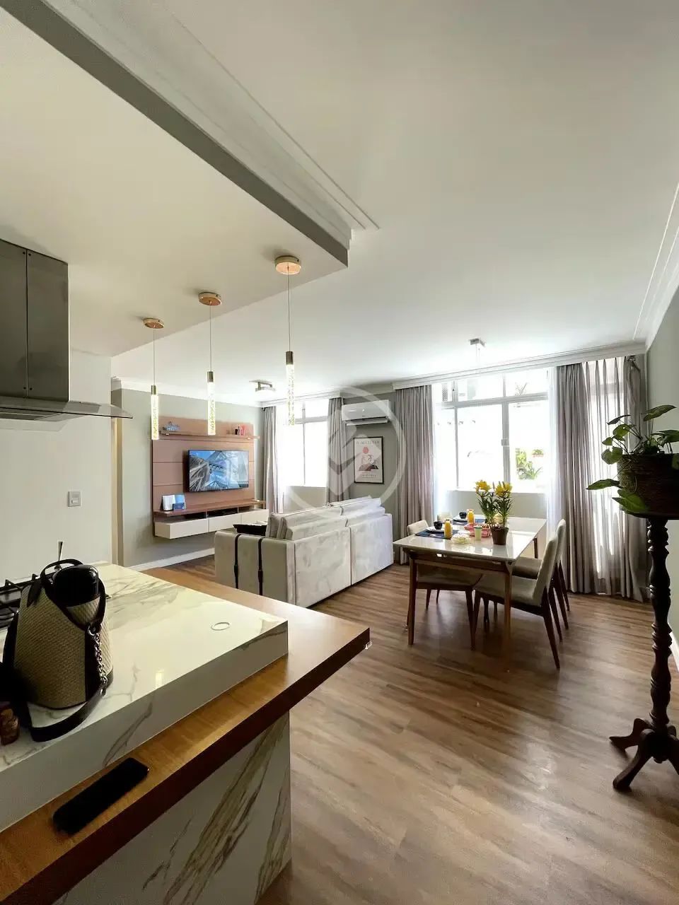 APARTAMENTO - Agronômica - DP-154377