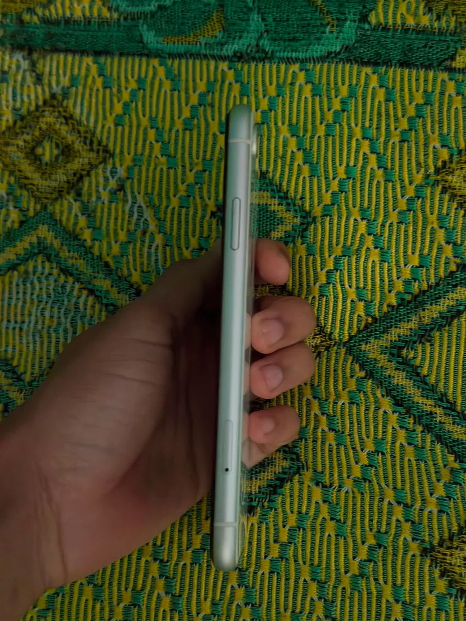 iPhone XR pra ir logo!
