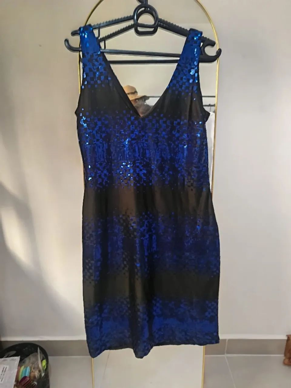 Vestido paetê azul e preto - Foto 3