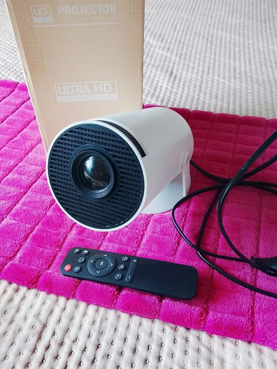 Projetor HY300 original portátil smart