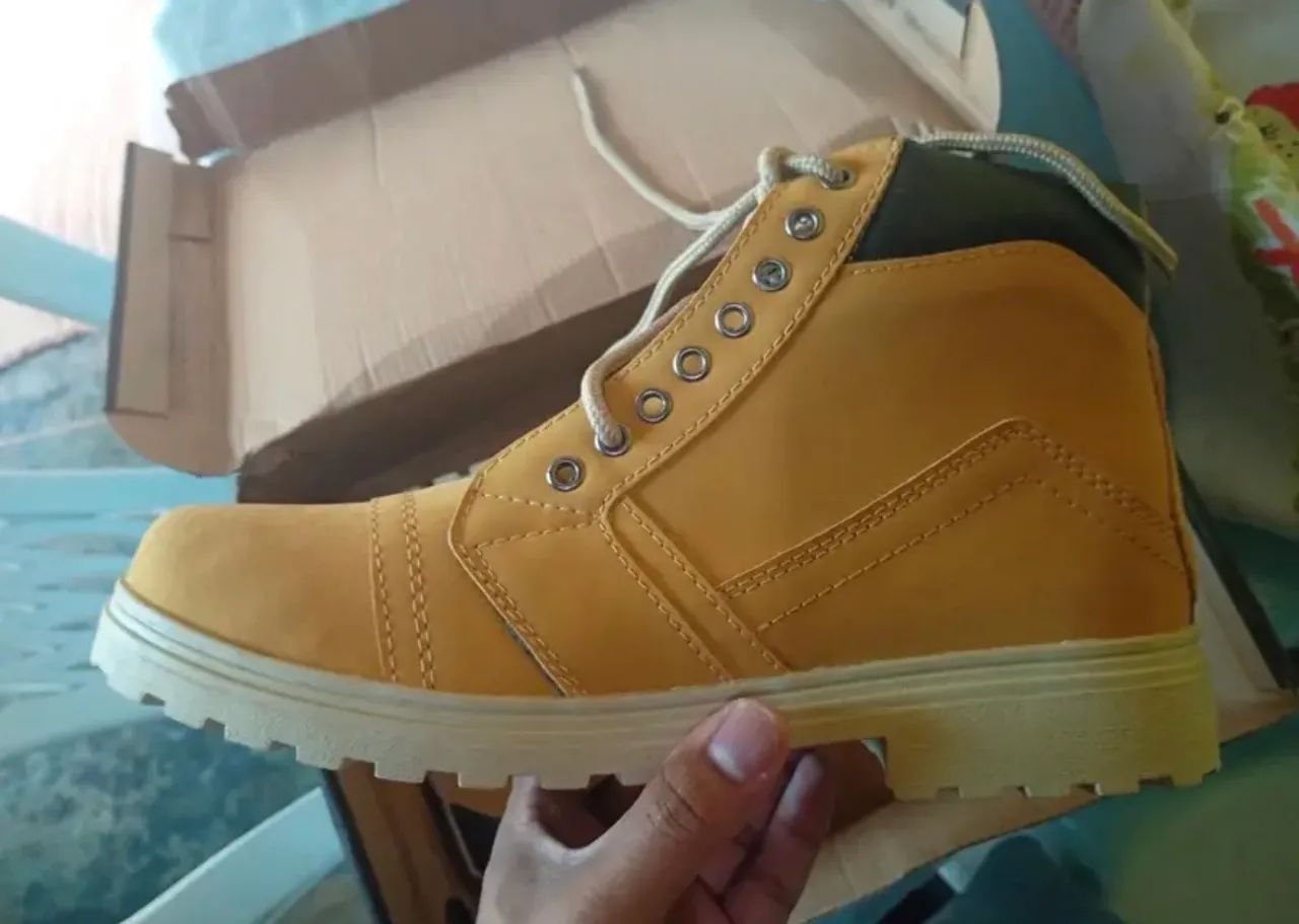 Bota Cuturno tamanho 41 - Foto 2