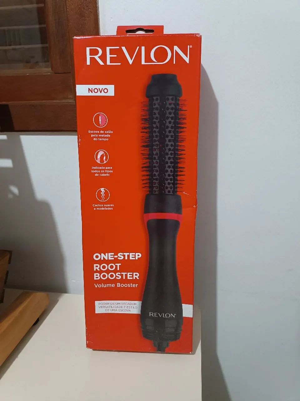 Escova secadora e alisadora Revlon 