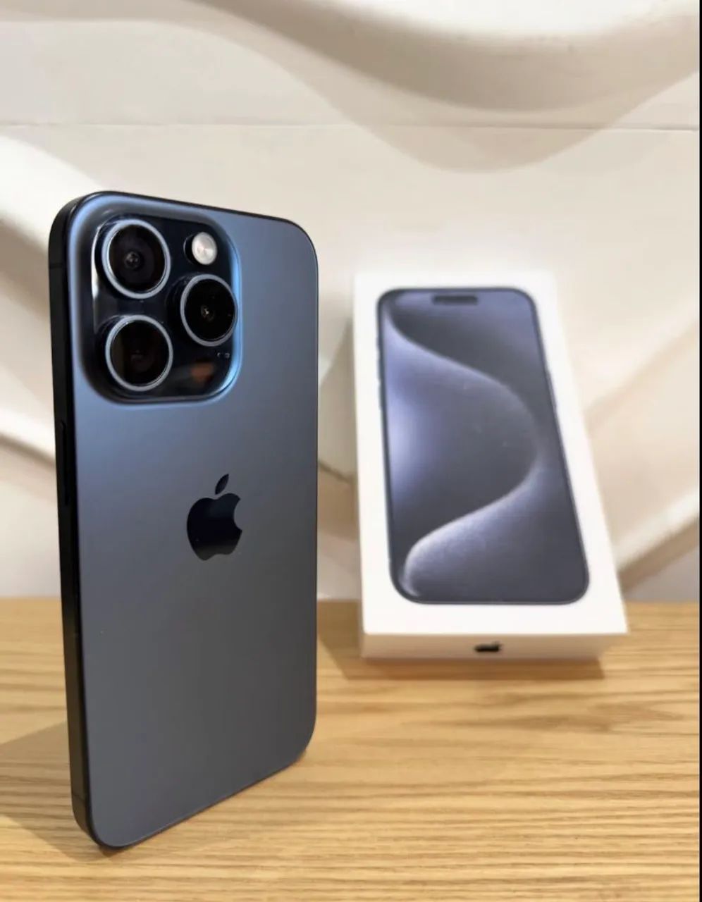 iPhone 15 pro max 256gb  semi novos - Foto 3
