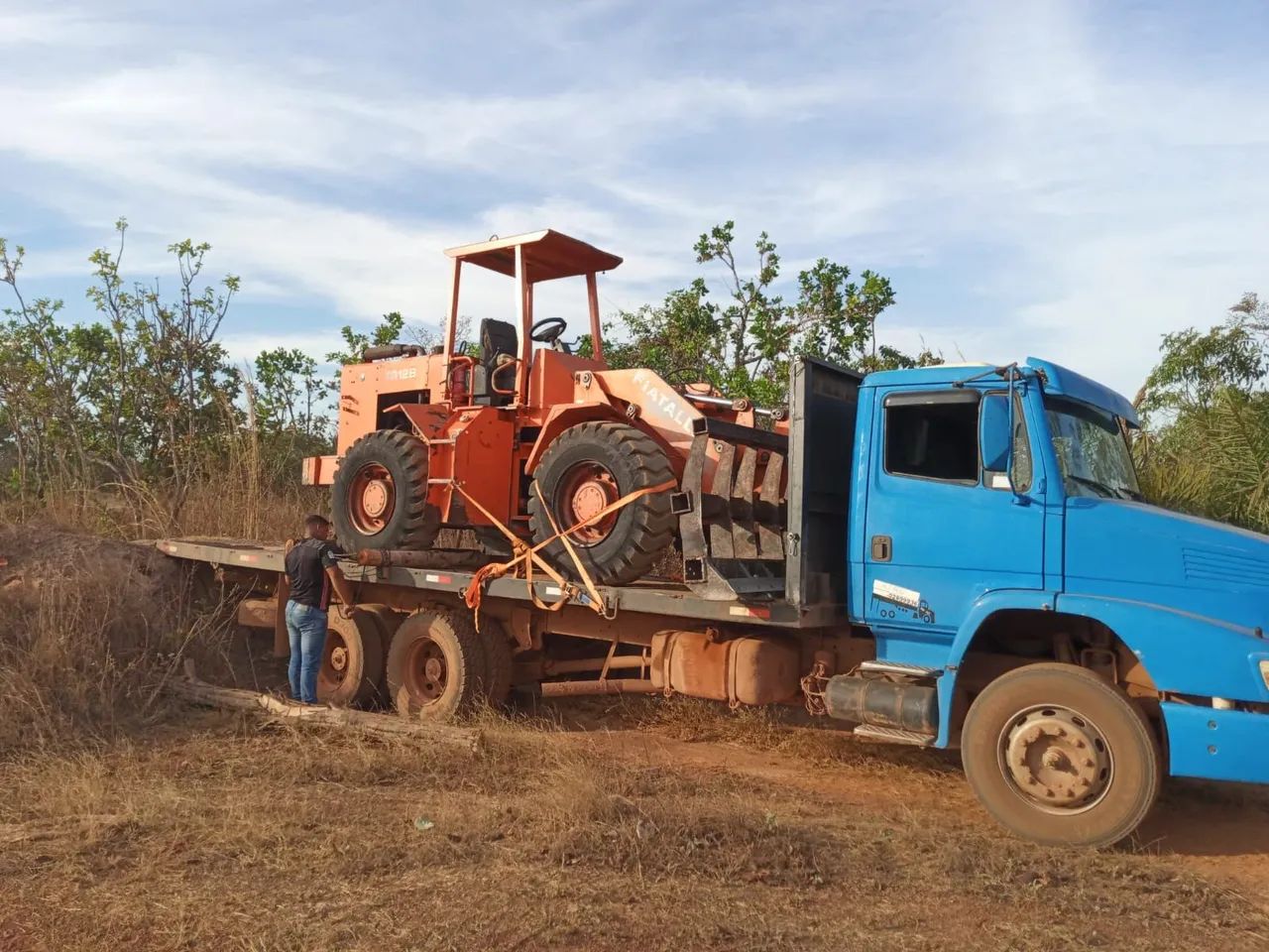 Caminh ão Mercedes bens 1620 - Foto 2
