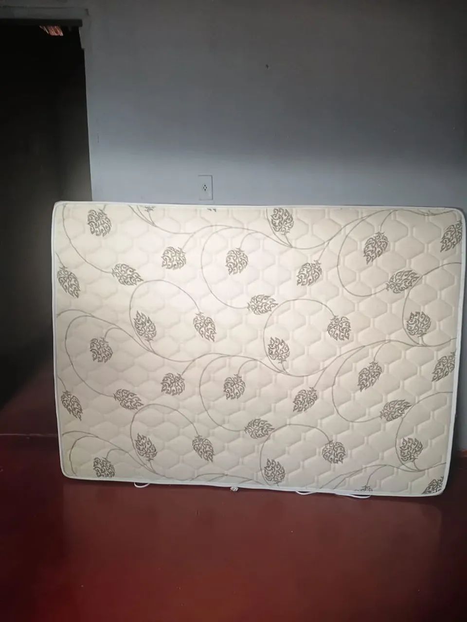 Vendo colchão box - Foto 2