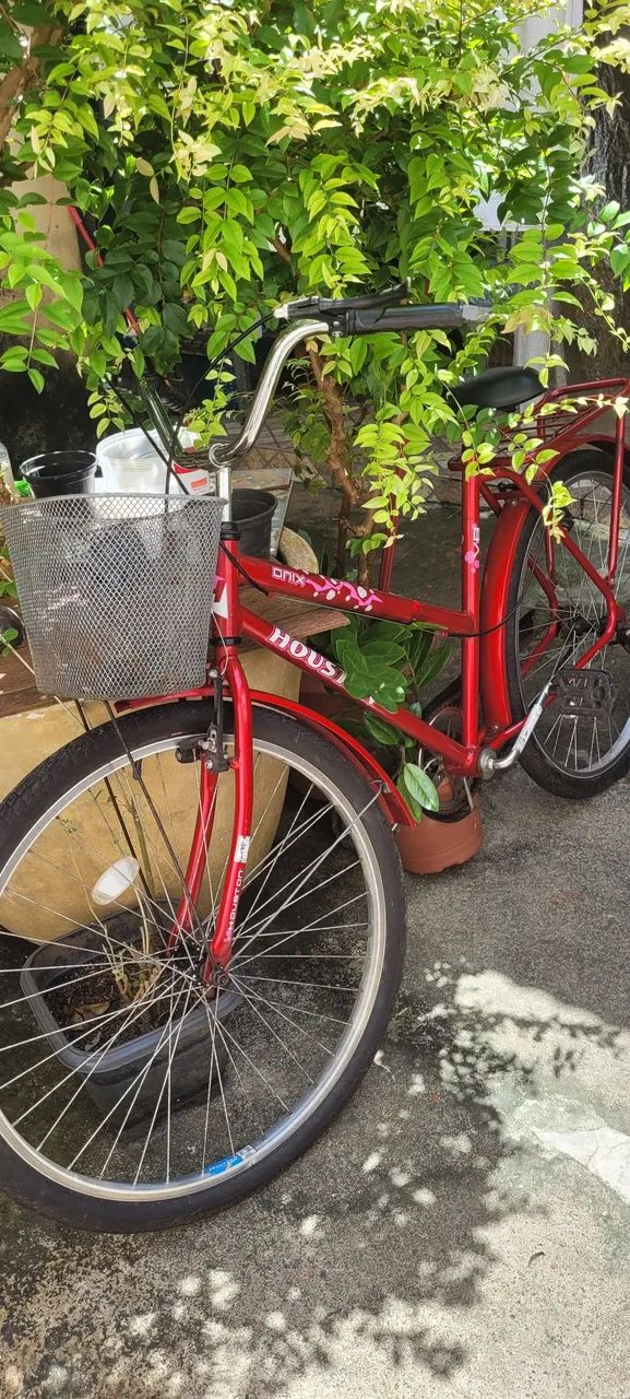 Bicicleta Semi nova Houston Onix aro 26