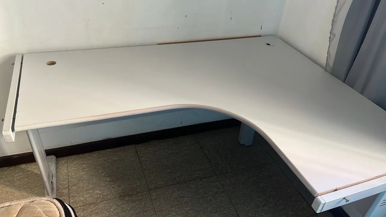 Mesa de canto escritório 