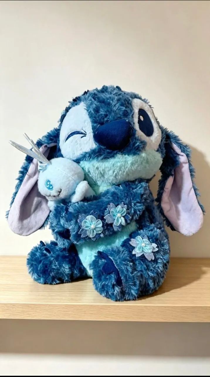 Stitch sakura com xepa 40cm