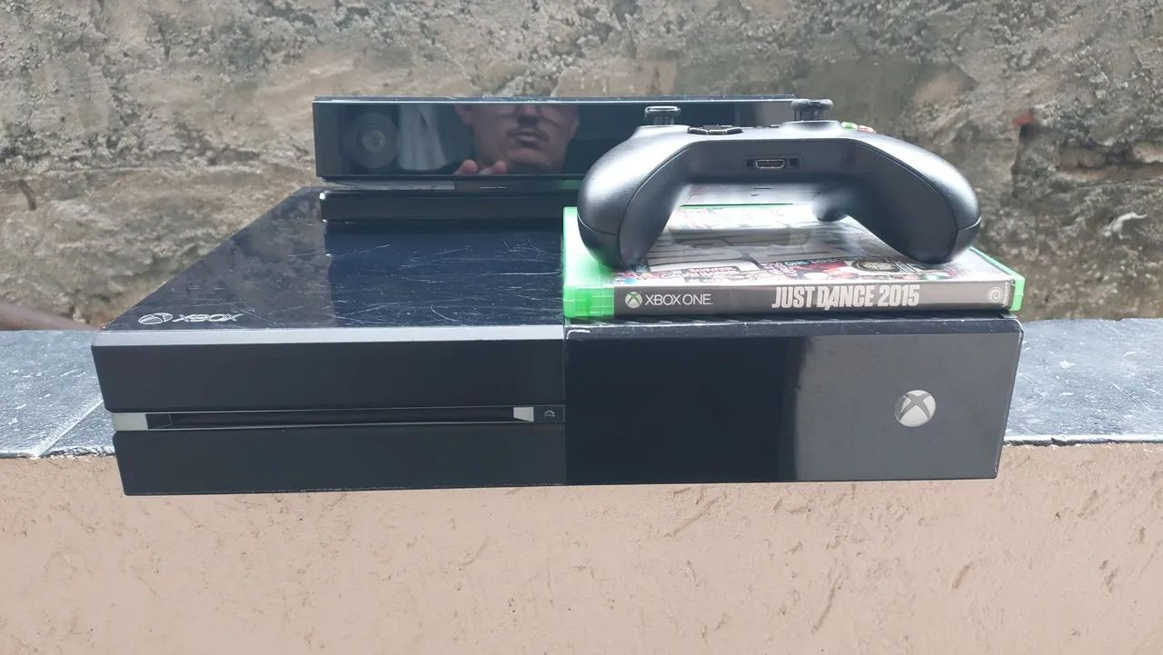 X box One fat com Kinect