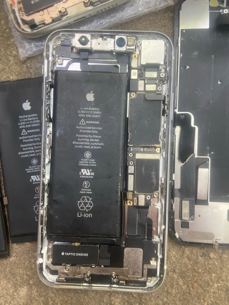 iPhone 11 sucata aproveitamento de peça - Foto 6