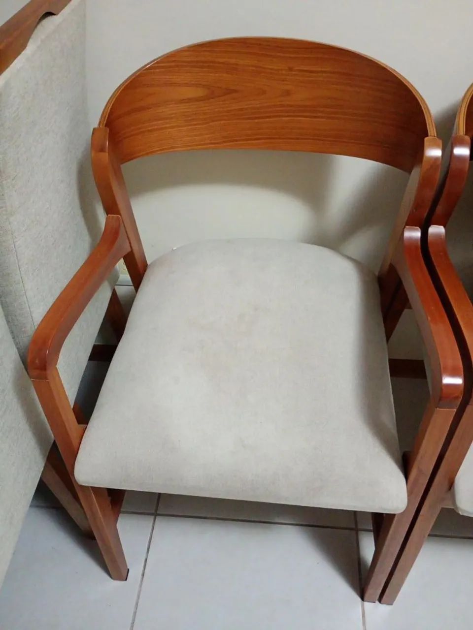 vendo par de cadeiras luxo - Foto 3