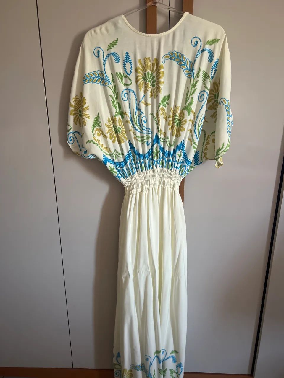 Vestido nunca usado  - Foto 3