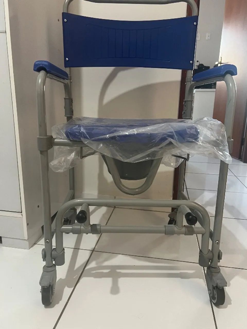 Cadeira de banho - Foto 2