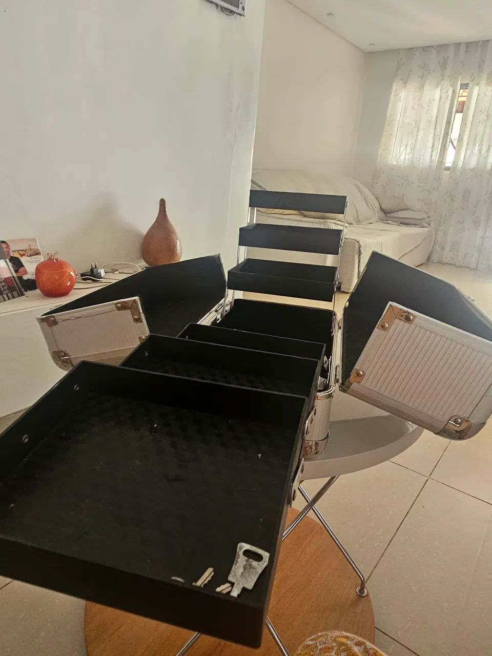 Maleta de maquiagem profissional  - Foto 5