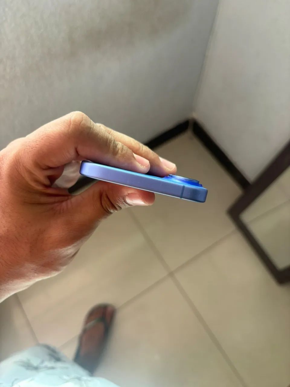 iPhone 16 azul  - Foto 4
