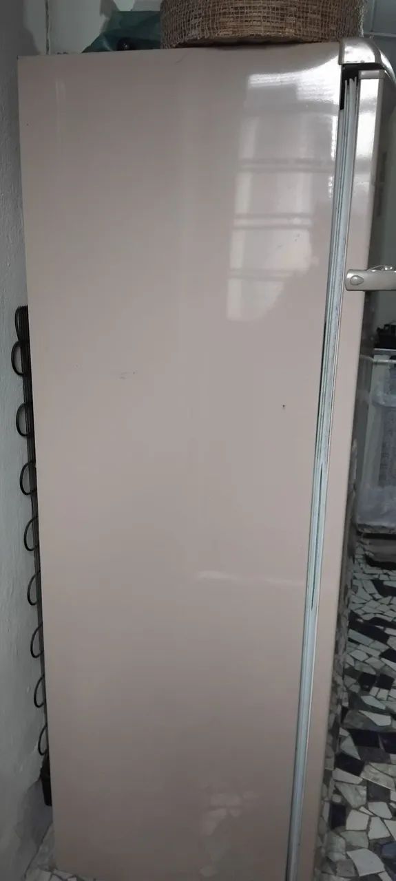 Vendo geladeira em bom estado  - Foto 4