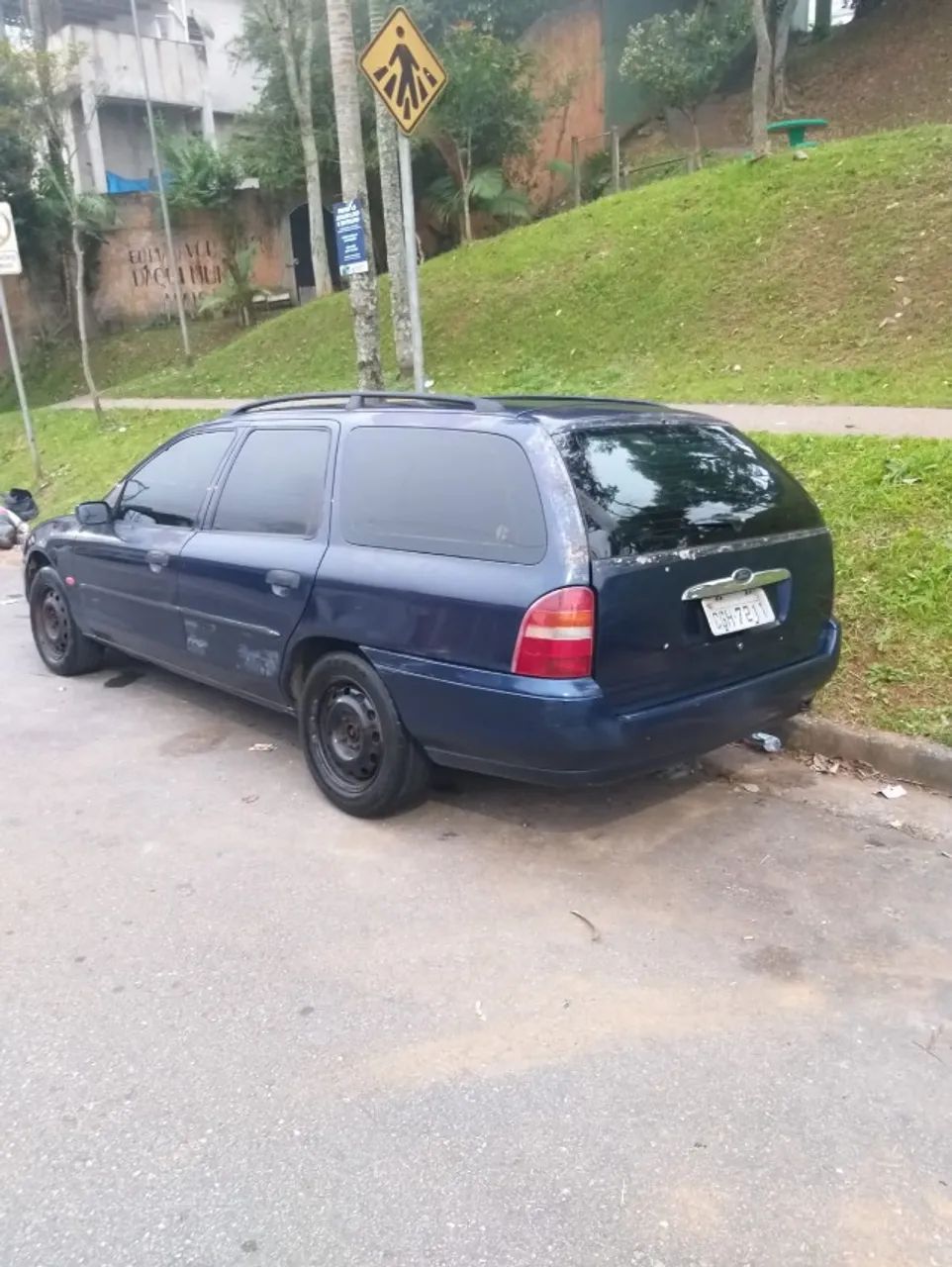 Ford Mondeo CLX 2.0i 4P MEC 1997