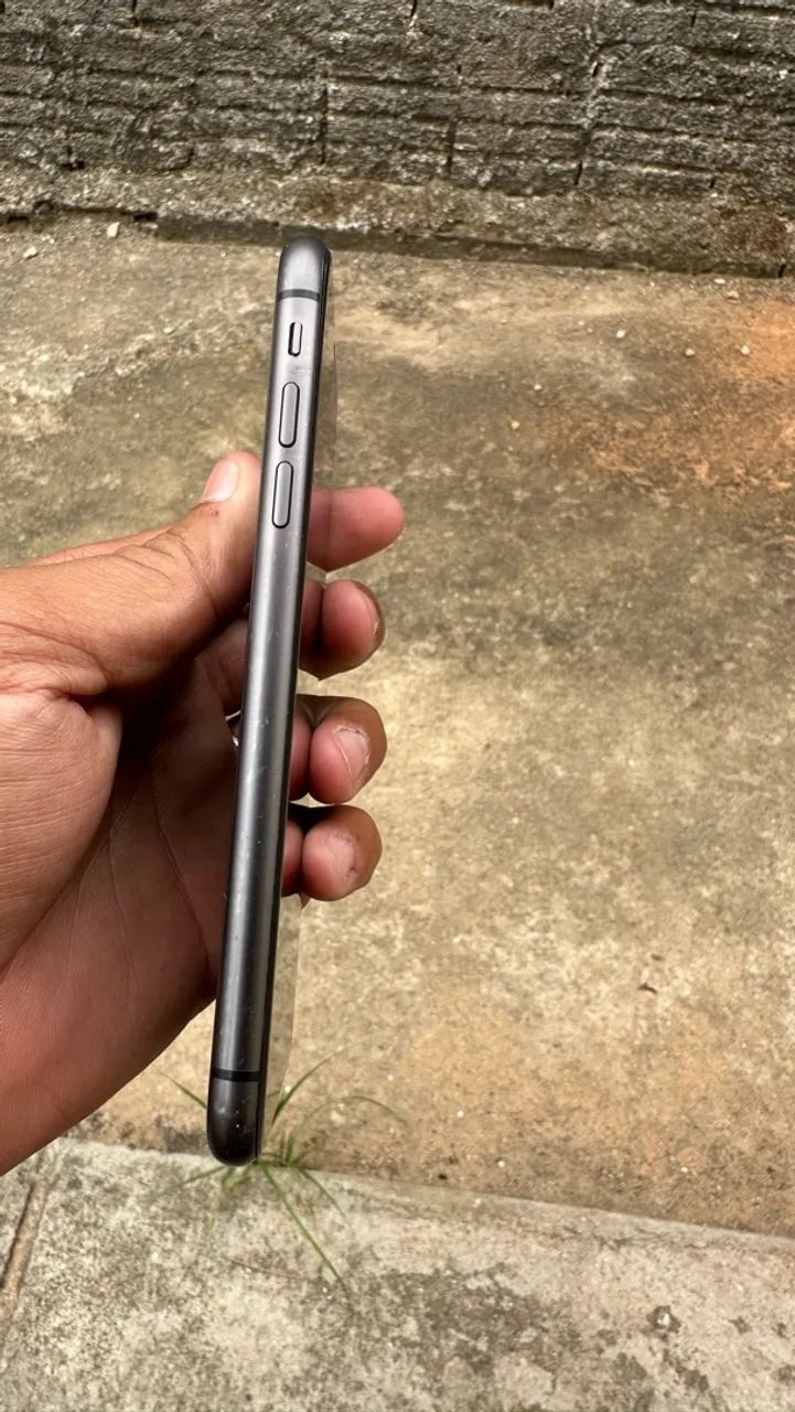 Vende-se iPhone 11 64G  - Foto 2