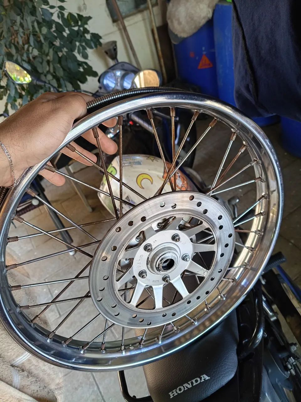 Roda de Titan com disco 200$