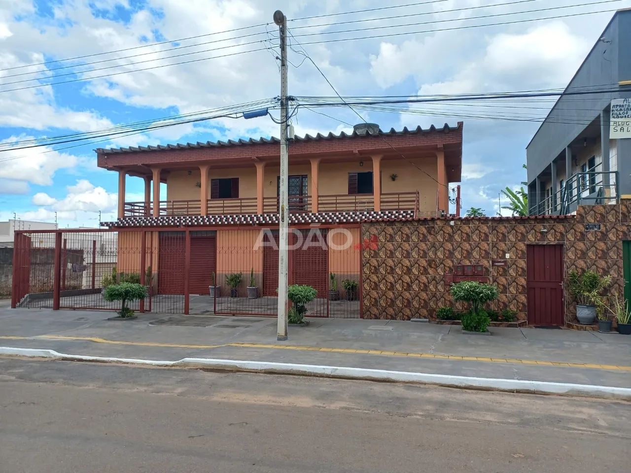 Sobrado comercial e residencial à venda no Jardim Helvécia, Aparecida de Goiânia, com 482  - Foto 2