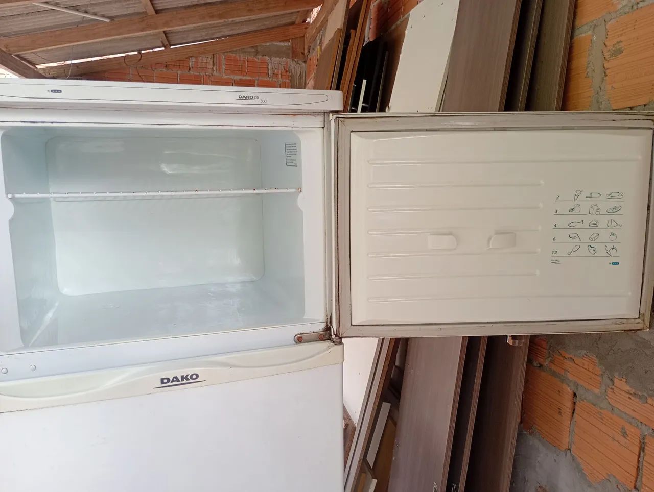 Geladeira pra retirada de peças 