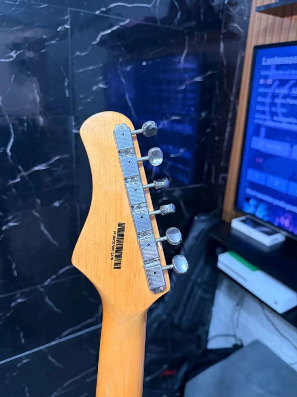 Tagima TW61 JAZZMASTER COM UPGRADES  - Foto 3