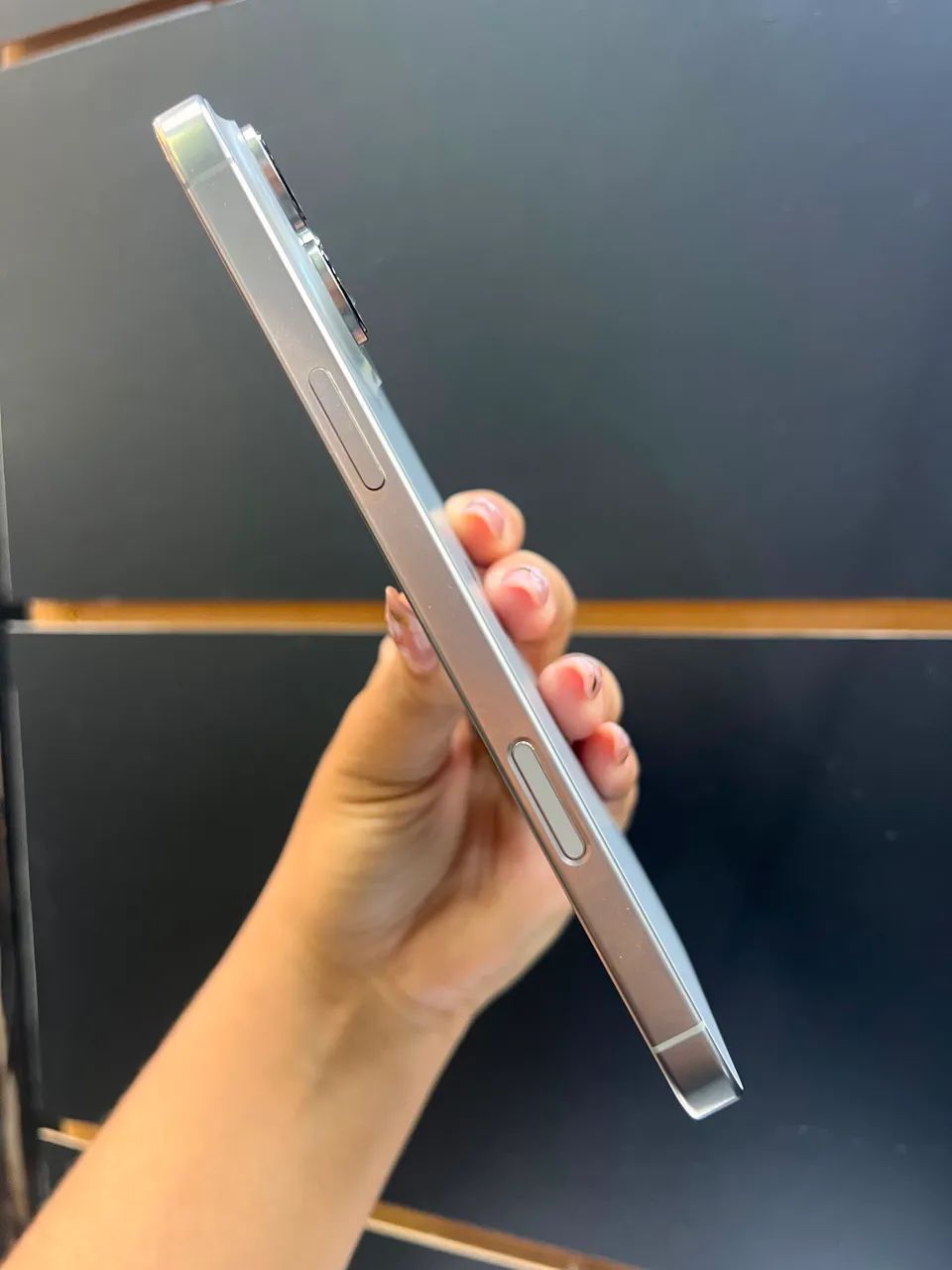iPhone 16 Pro Max 256GB Semi Novo - Foto 2
